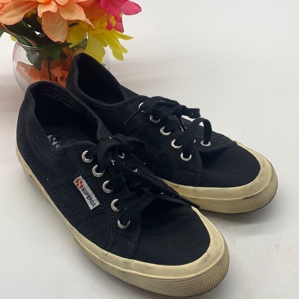 Superga Black Knit Sneakers Anthropologie Sz 7.5. SNK0319D